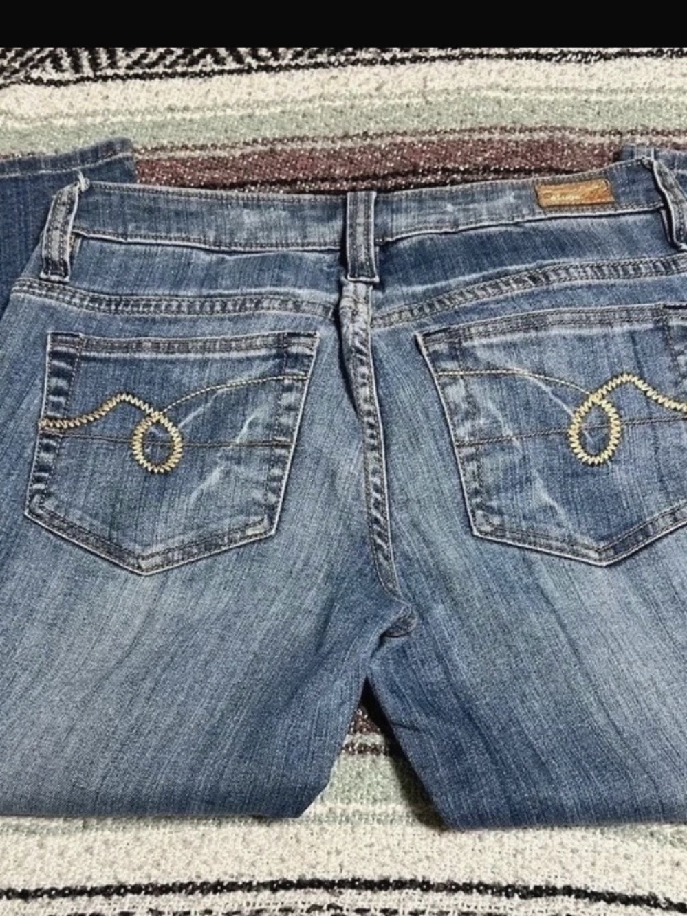 Vintage Y2K Refuge Denim Capri Jeans Mid/Low Rise Embroidered Pockets Size 5
